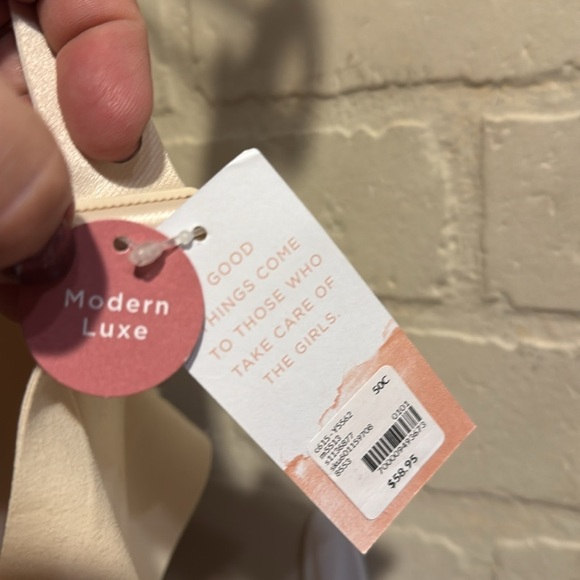 Cacique bra padded cream colored size 50C NEW modern luxe - Picture 2 of 3